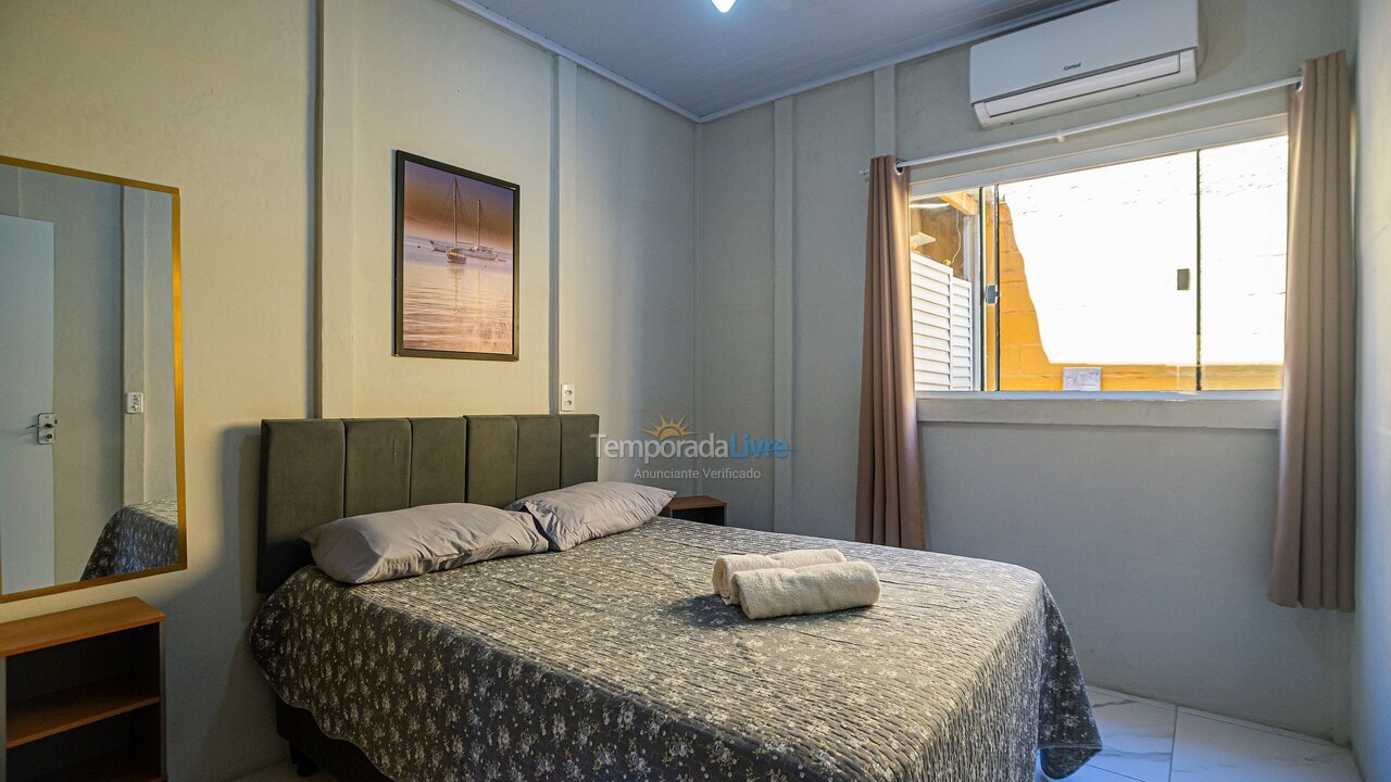 Casa para aluguel de temporada em Navegantes (Meia Praia)