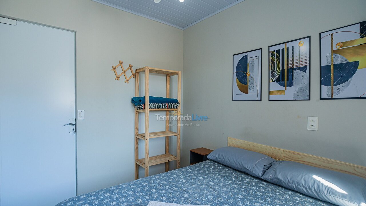 Casa para aluguel de temporada em Navegantes (Meia Praia)