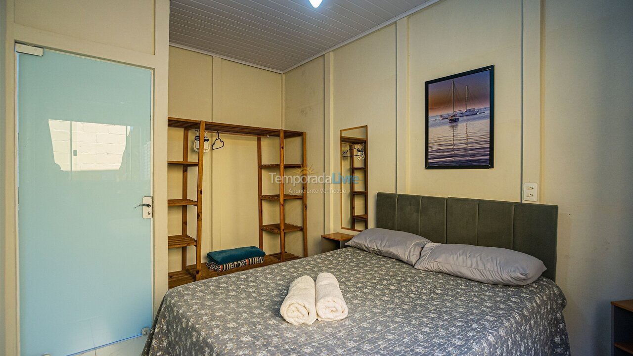 Casa para aluguel de temporada em Navegantes (Meia Praia)