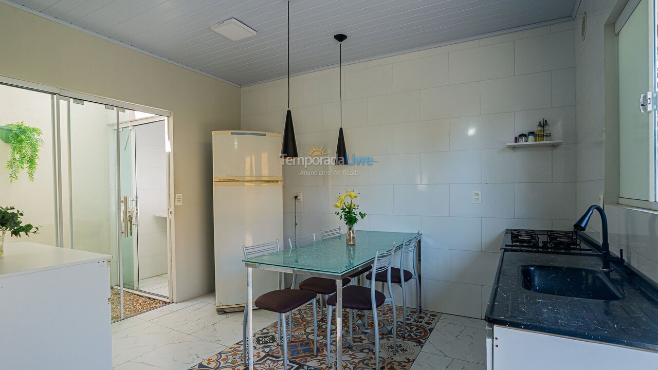 Casa para aluguel de temporada em Navegantes (Meia Praia)