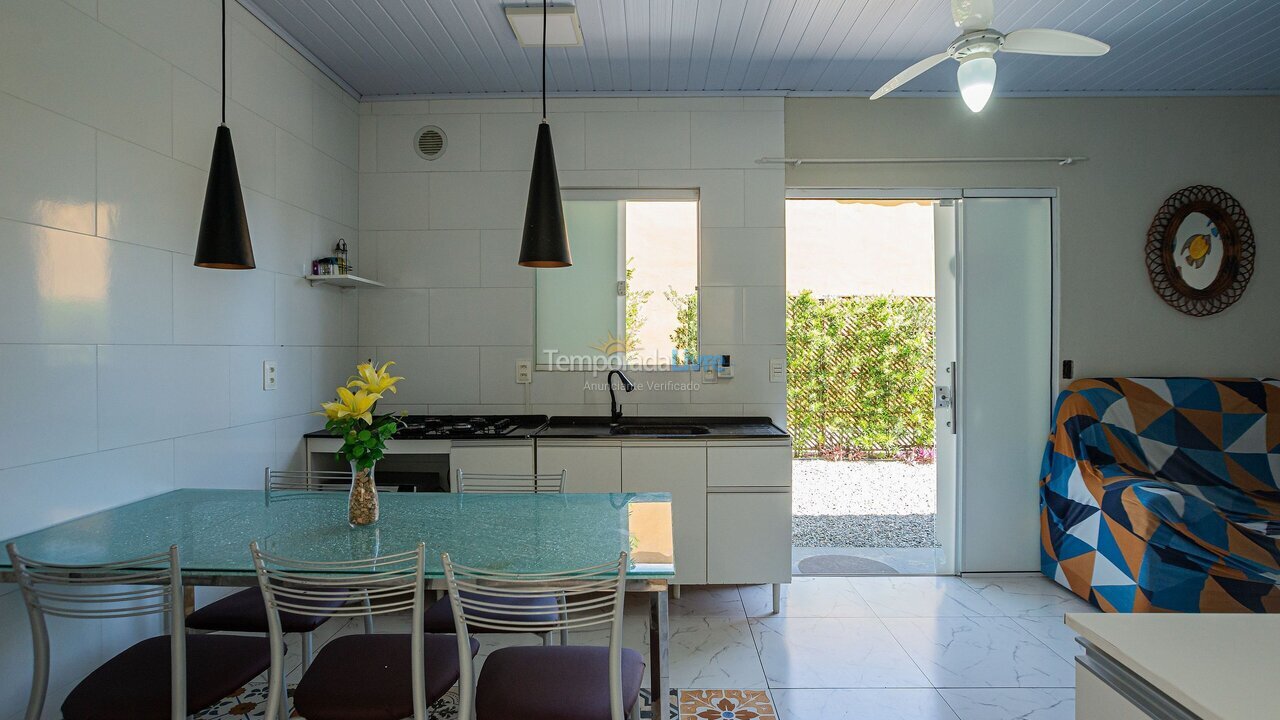 Casa para aluguel de temporada em Navegantes (Meia Praia)