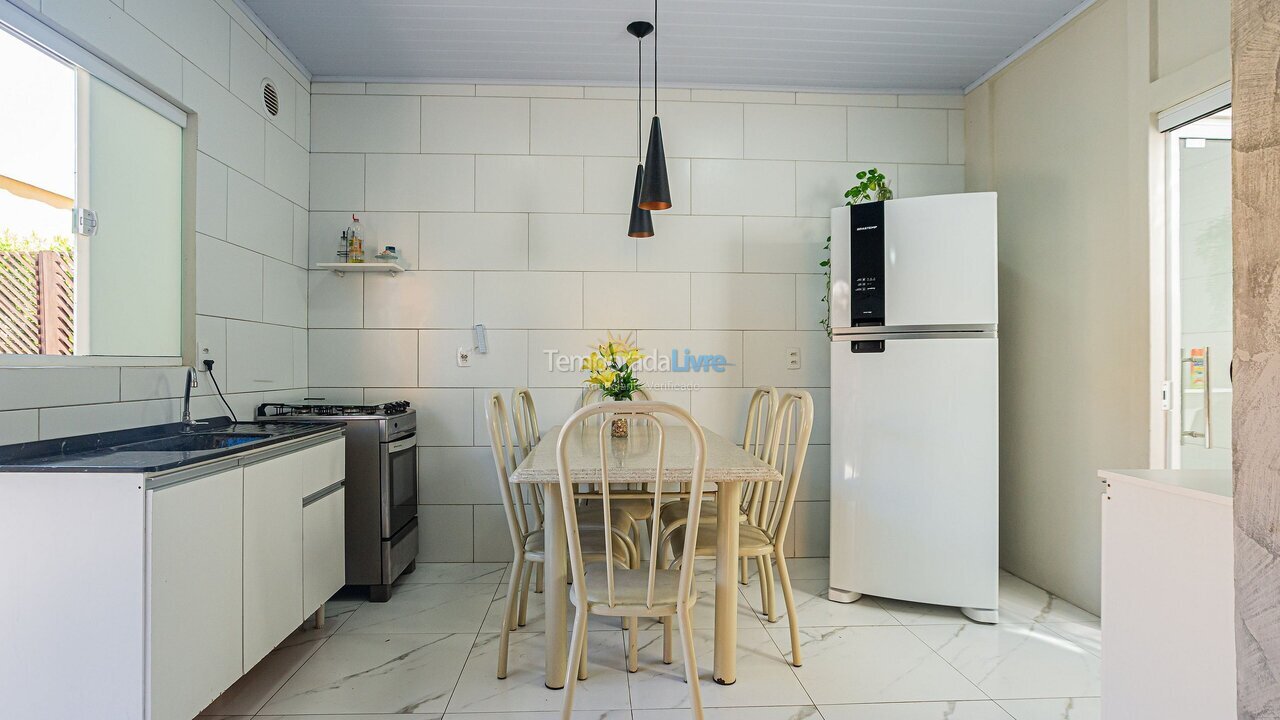 Casa para aluguel de temporada em Navegantes (Meia Praia)