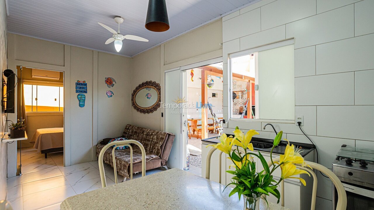 Casa para aluguel de temporada em Navegantes (Meia Praia)