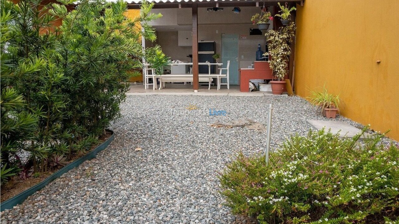 Casa para aluguel de temporada em Navegantes (Meia Praia)