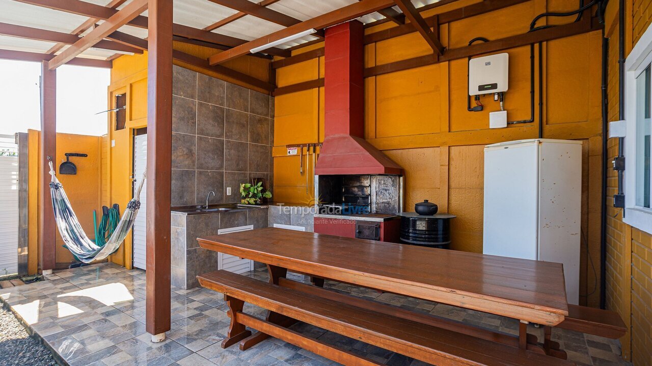 Casa para aluguel de temporada em Navegantes (Meia Praia)