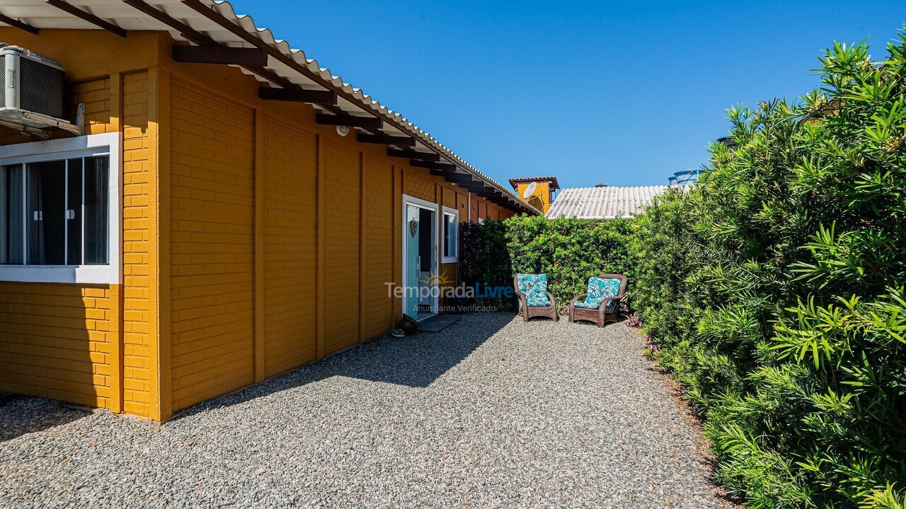 Casa para aluguel de temporada em Navegantes (Meia Praia)