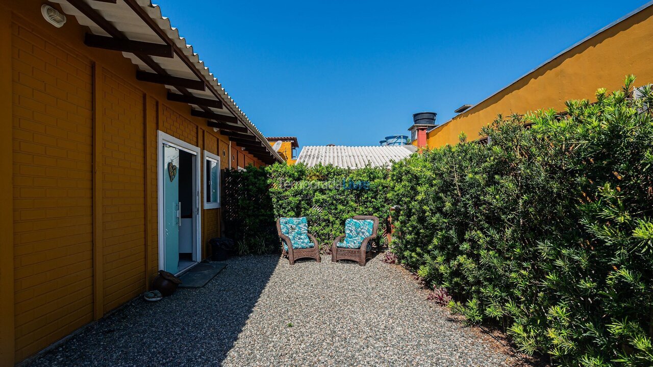 Casa para aluguel de temporada em Navegantes (Meia Praia)