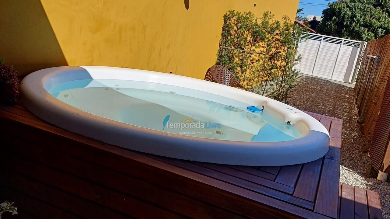 Casa para aluguel de temporada em Navegantes (Meia Praia)