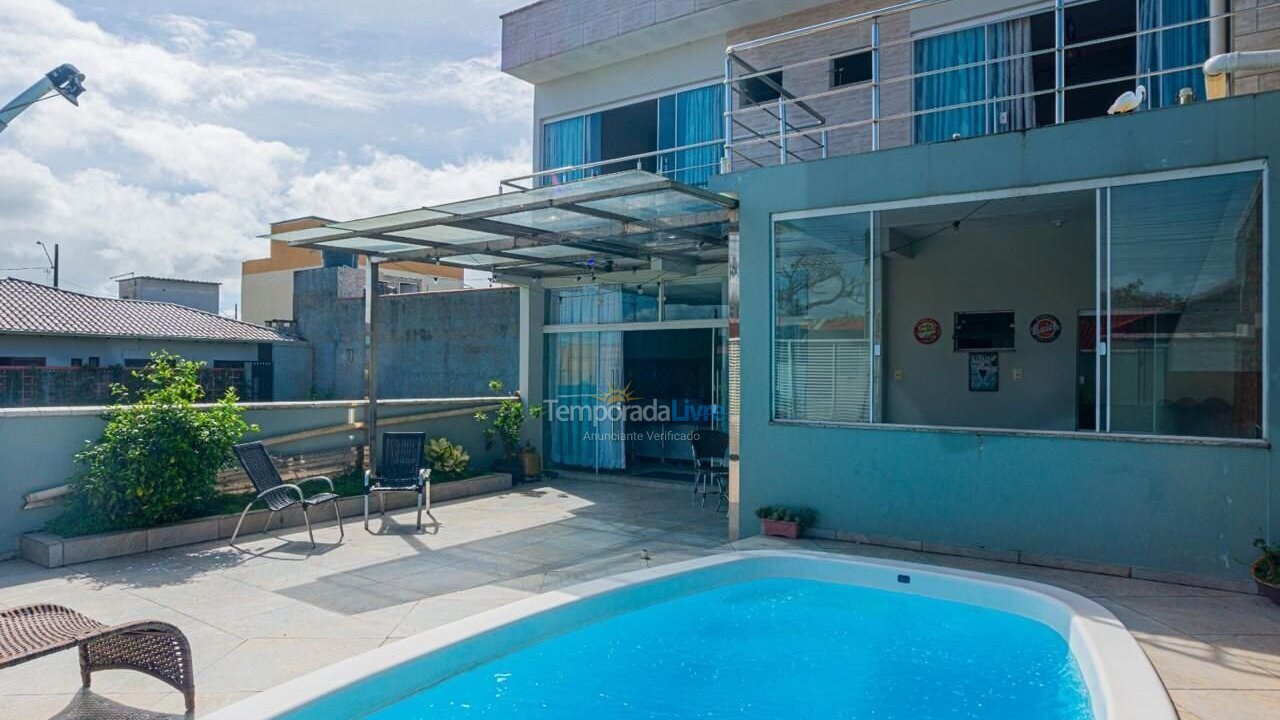 Casa para alquiler de vacaciones em Navegantes (Meia Praia)