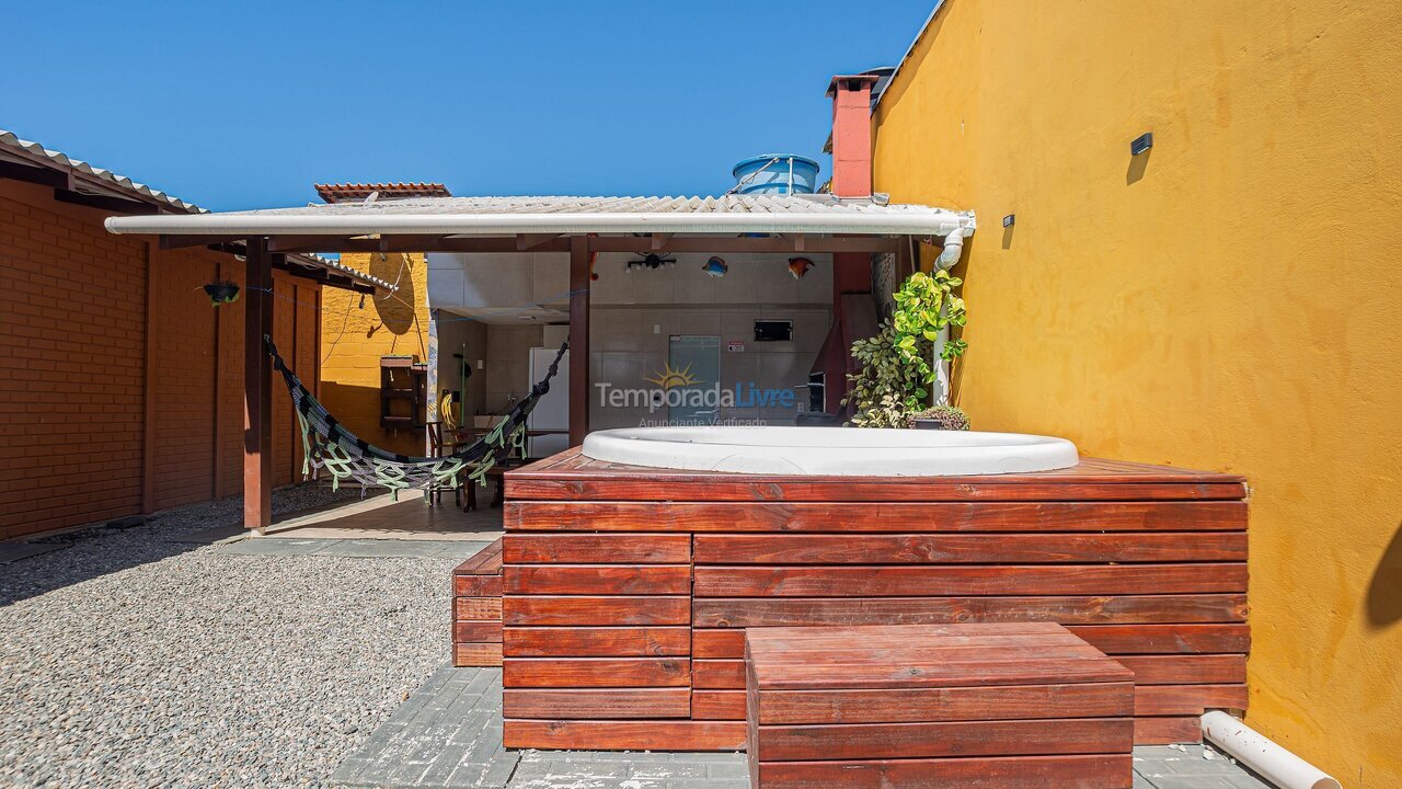 Casa para aluguel de temporada em Navegantes (Meia Praia)