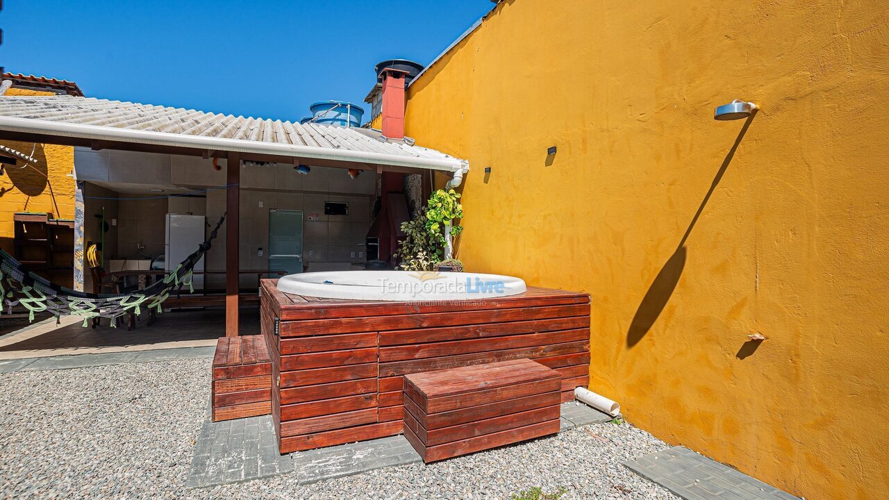 Casa para aluguel de temporada em Navegantes (Meia Praia)