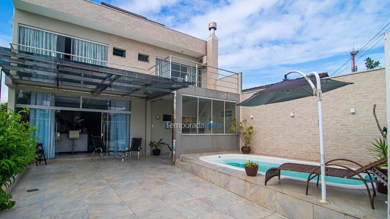 Casa para alquiler de vacaciones em Navegantes (Meia Praia)