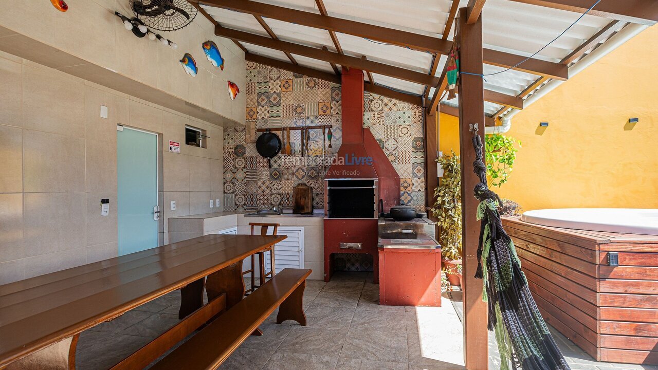Casa para aluguel de temporada em Navegantes (Meia Praia)