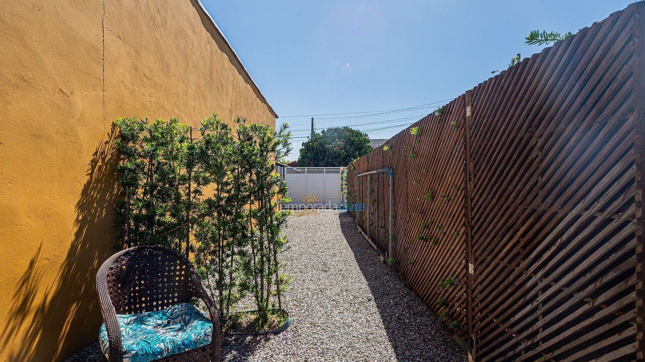 Casa para aluguel de temporada em Navegantes (Meia Praia)