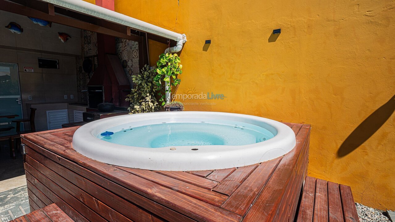 Casa para aluguel de temporada em Navegantes (Meia Praia)