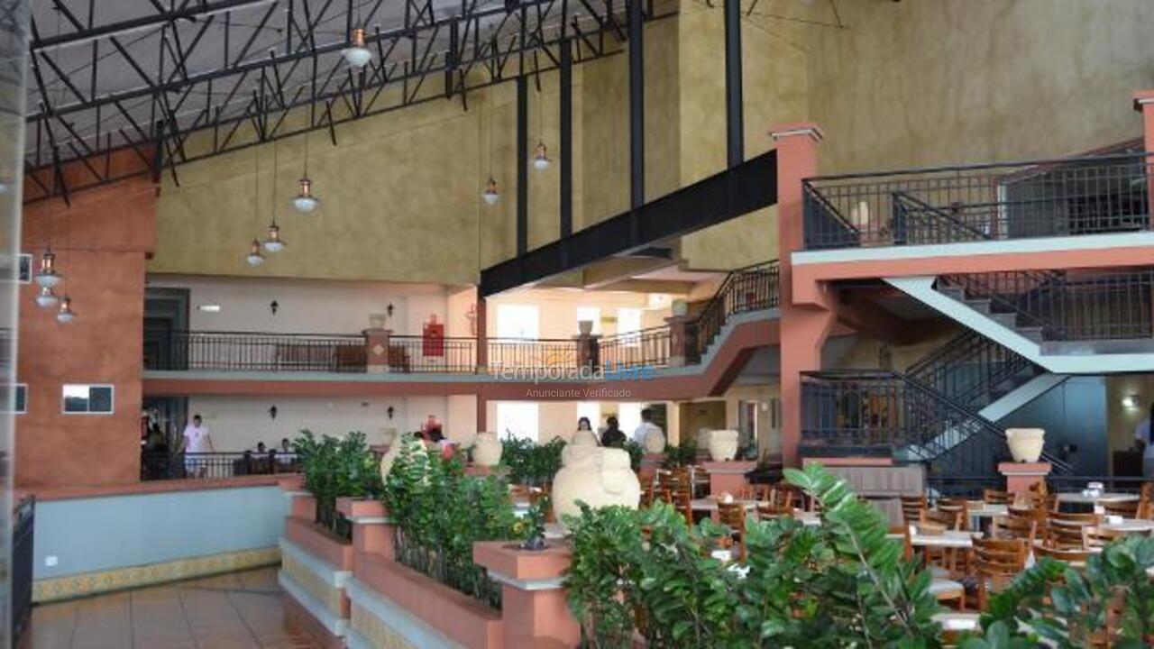 Apartamento para aluguel de temporada em Rio Quente (Esplanada do Rio Quente)