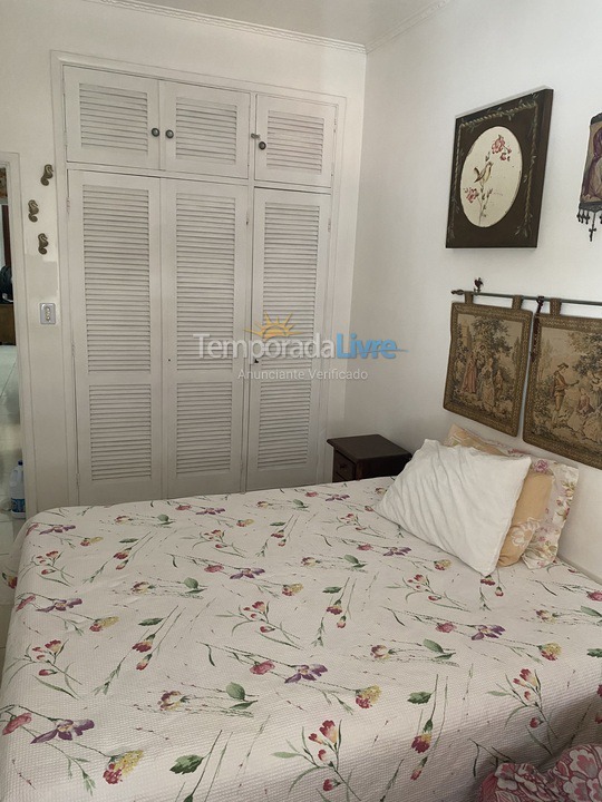 Apartamento para aluguel de temporada em Guarujá (Pitangueiras)