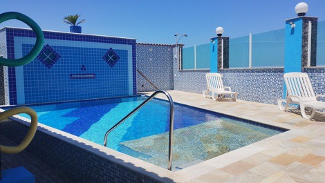 SOBRADO COM PISCINA, HIDRO E PRAINHA PÉ NA AREIA 😂⛱️🏊🏻