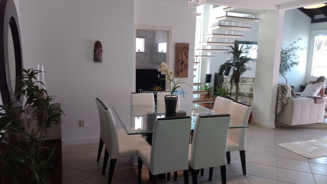 Casa para aluguel de temporada em Bombinhas (Mariscal)