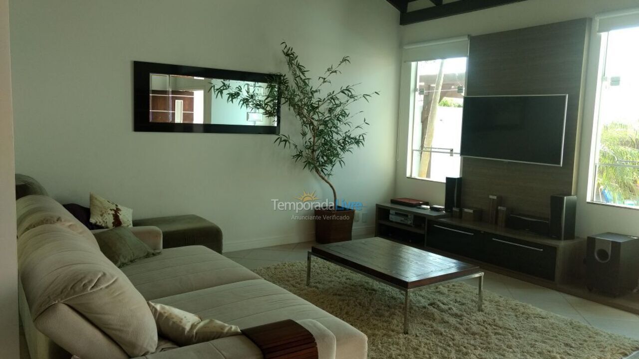 Casa para aluguel de temporada em Bombinhas (Mariscal)