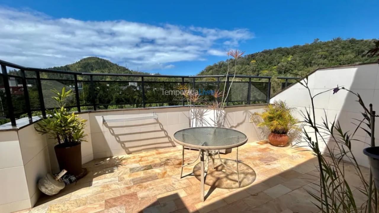 Apartment for vacation rental in Ubatuba (Praia das Toninhas)