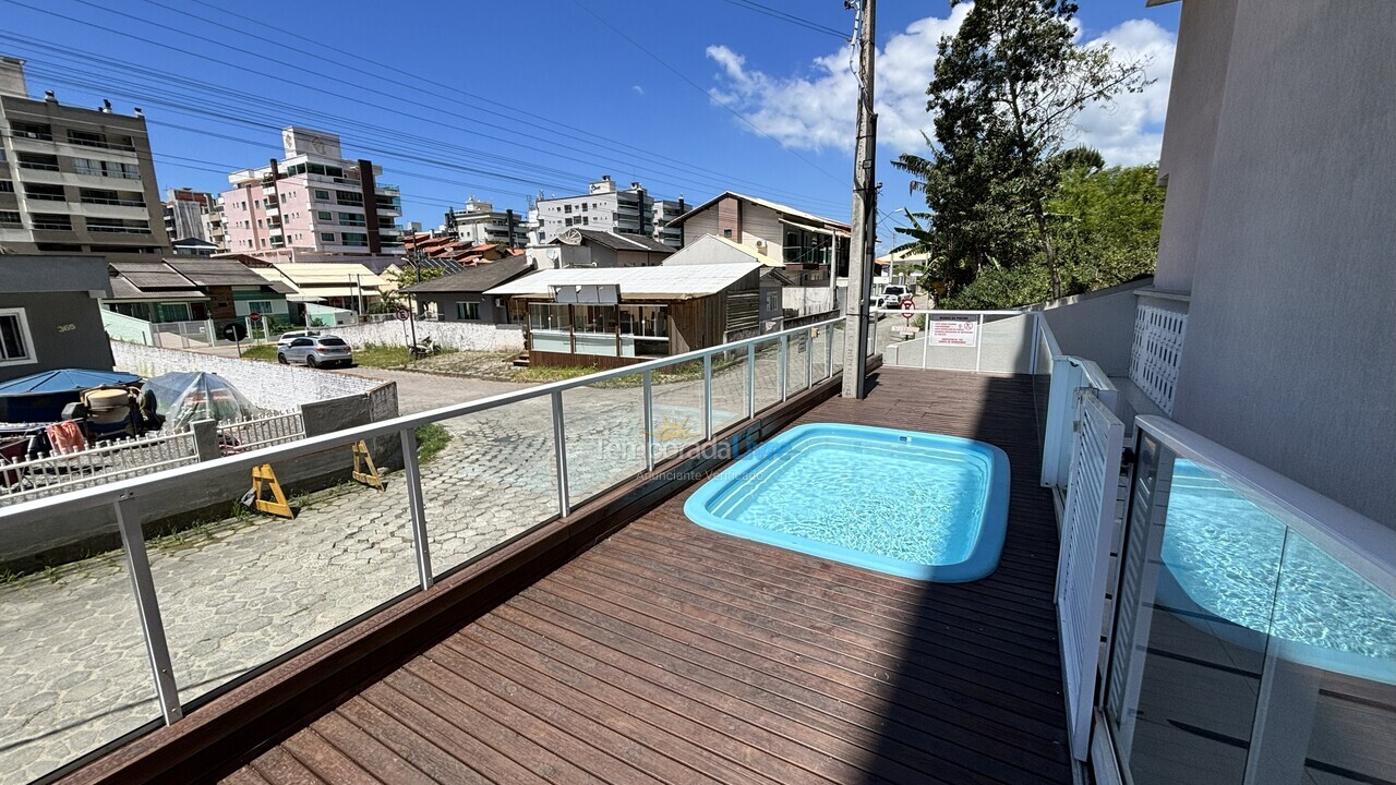 Apartamento para alquiler de vacaciones em Bombinhas (Praia de Bombas)