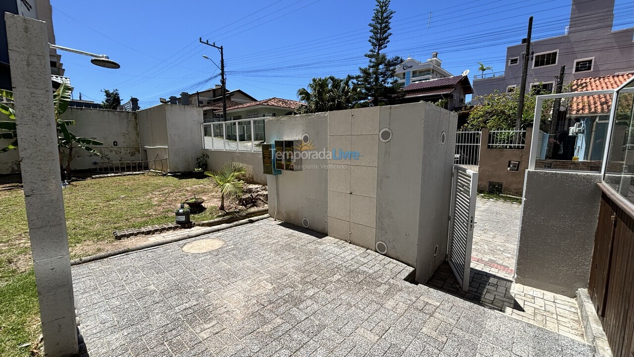 Apartamento para alquiler de vacaciones em Bombinhas (Praia de Bombas)