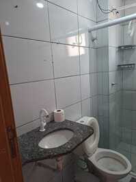 Gran apartamento en Calhau para 4 personas, aire acondicionado en las habitaciones.