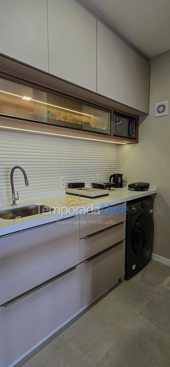 Apartamento para aluguel de temporada em Florianopolis (Praia dos Ingleses)