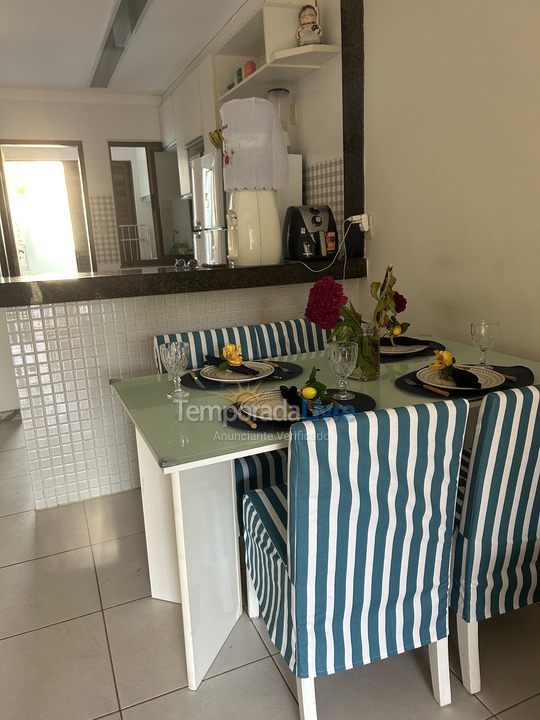 Apartamento para aluguel de temporada em Camaçari (Gurajuba)
