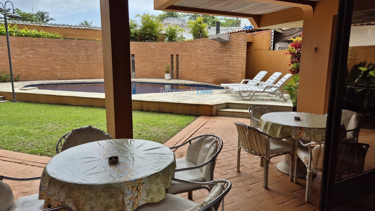 Casa para alquiler de vacaciones em Guarujá (Praia do Pernambuco)