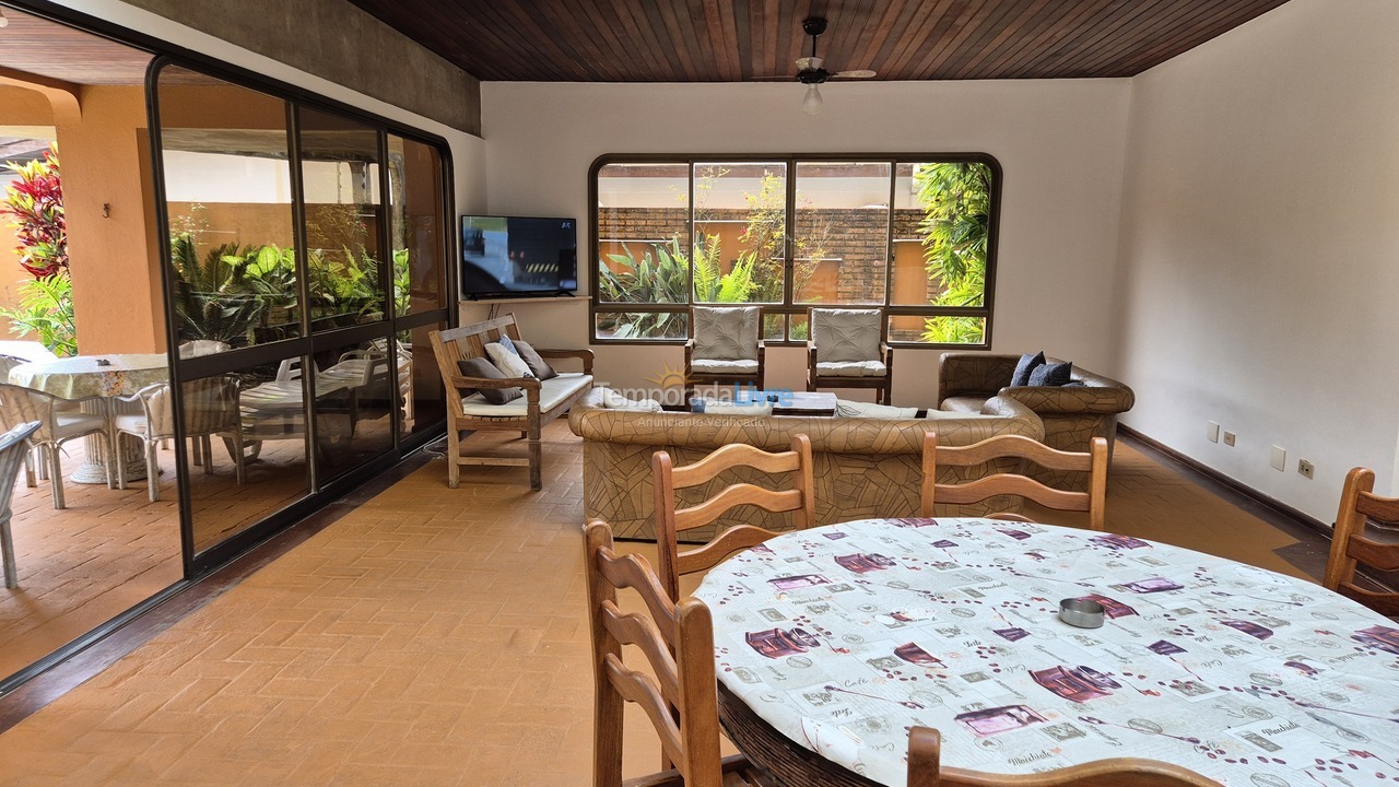 Casa para alquiler de vacaciones em Guarujá (Praia do Pernambuco)