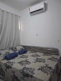 Gran kitesurf para 4 personas en la playa de guijarros a 500 metros de la playa ideal para familias