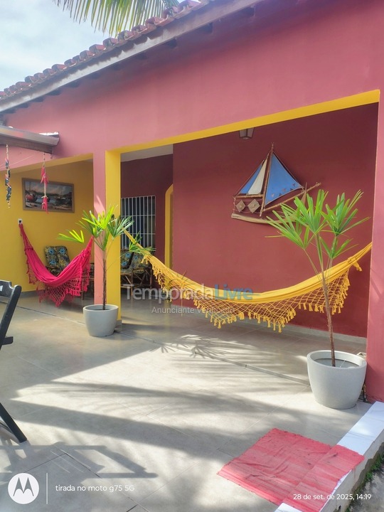 Casa para aluguel de temporada em Caraguatatuba (Praia da Cocanha)