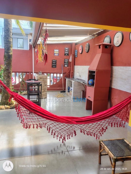 Casa para aluguel de temporada em Caraguatatuba (Praia da Cocanha)