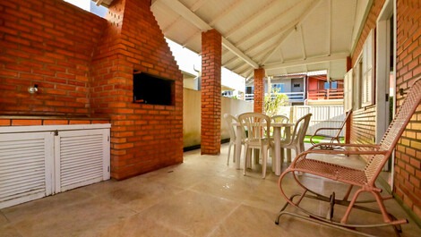 Excelente Casa para aluguel de temporada em Ponta das Canas,...