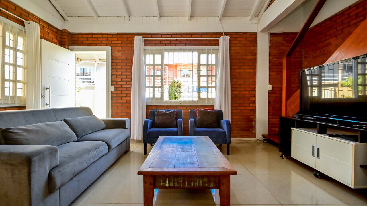 Casa para aluguel de temporada em Florianópolis (Ponta das Canas)