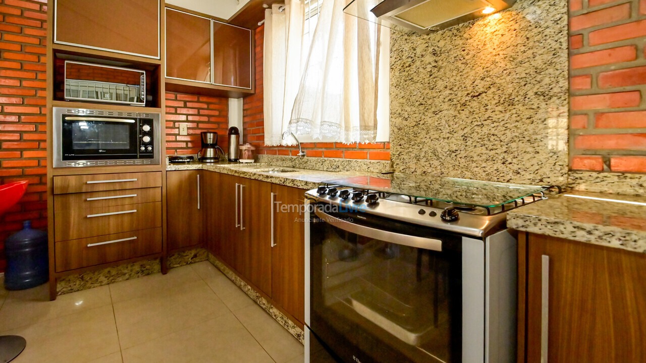 Casa para aluguel de temporada em Florianópolis (Ponta das Canas)