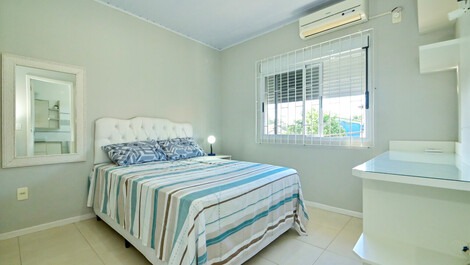 Excelente Casa para aluguel de temporada em Ponta das Canas,...