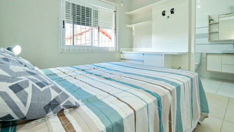 Excelente Casa para aluguel de temporada em Ponta das Canas,...