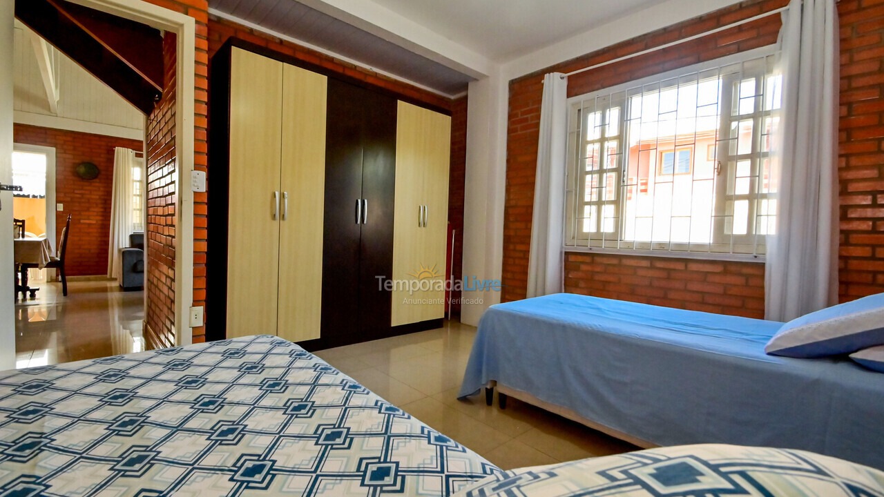 Casa para aluguel de temporada em Florianópolis (Ponta das Canas)