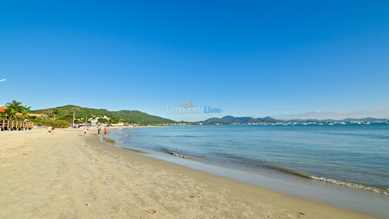 Casa para aluguel de temporada em Florianópolis (Ponta das Canas)