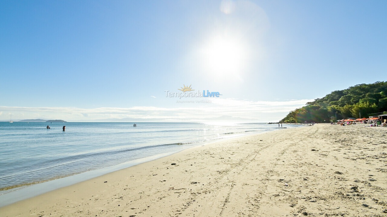 Casa para aluguel de temporada em Florianópolis (Ponta das Canas)