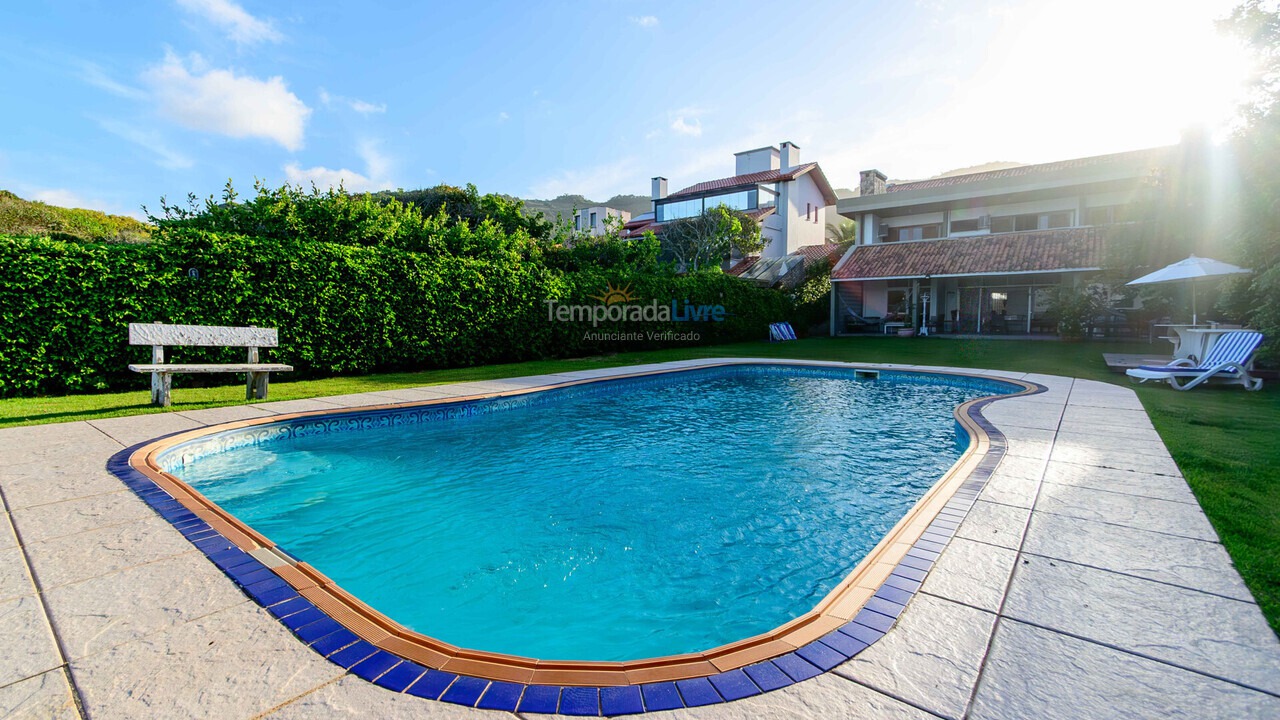 Casa para aluguel de temporada em Florianópolis (Brava)