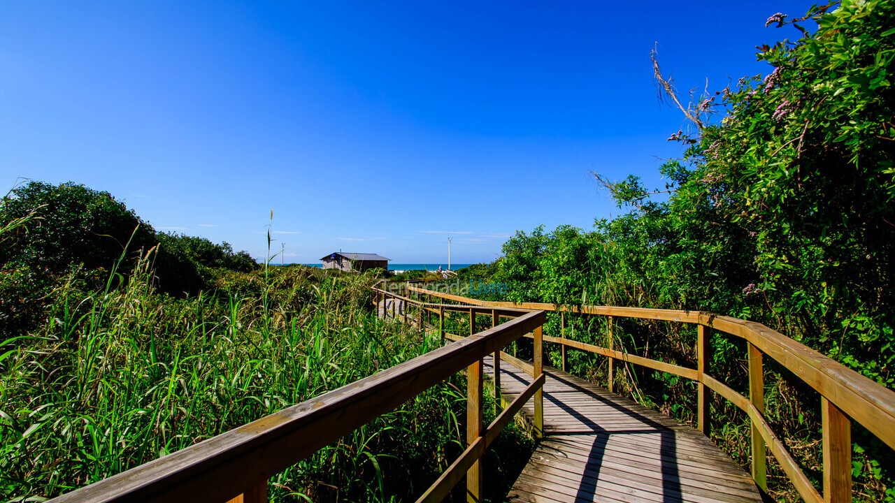 Apartamento para aluguel de temporada em Florianopolis (Praia dos Ingleses)