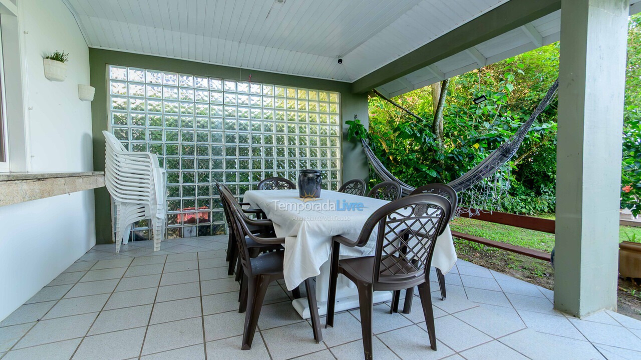 Casa para aluguel de temporada em Florianópolis (Brava)
