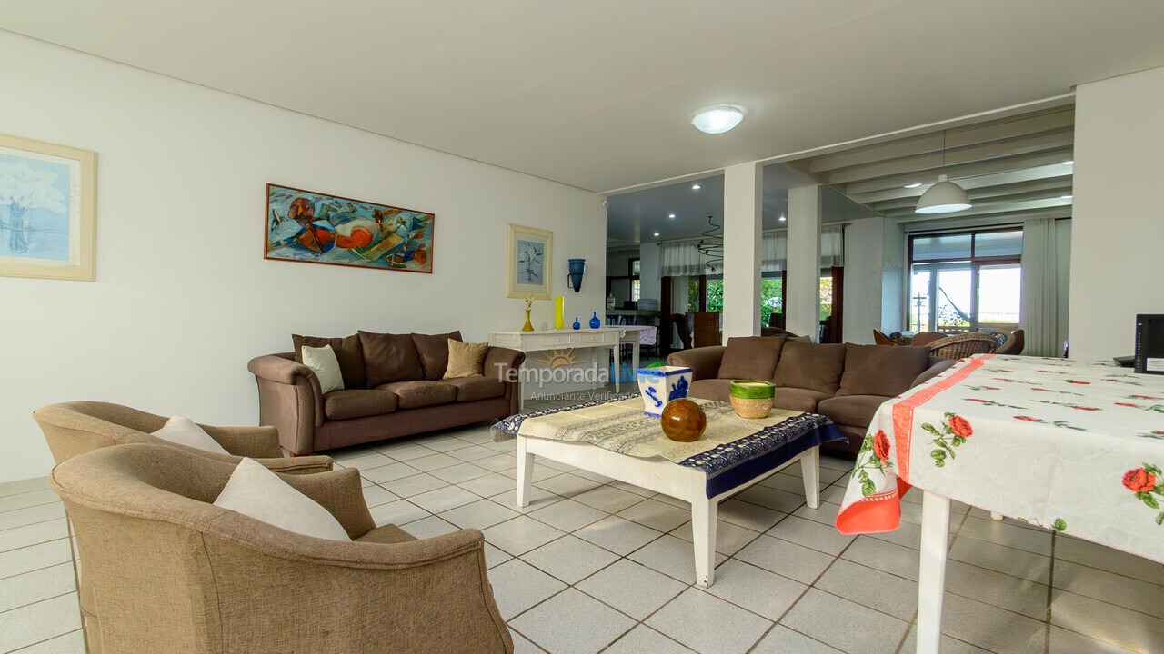 Casa para aluguel de temporada em Florianópolis (Brava)