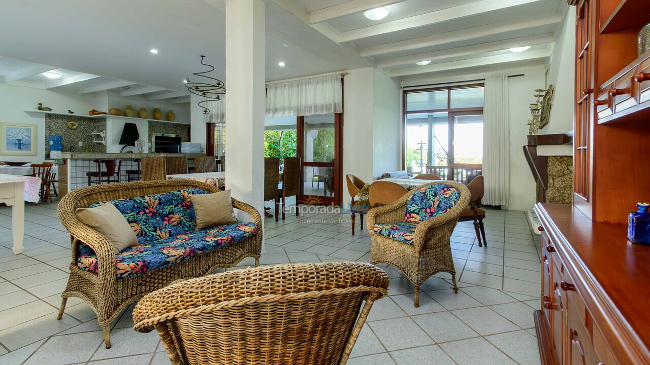 Casa para aluguel de temporada em Florianópolis (Brava)