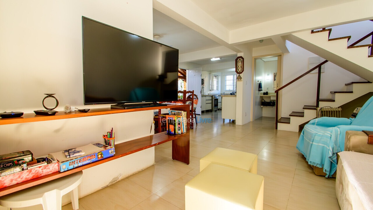 Casa para aluguel de temporada em Florianopolis (Canasvieiras)