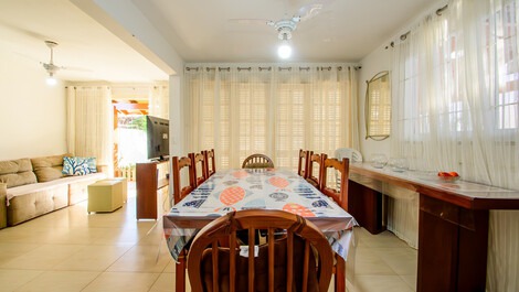 Excelente Casa para aluguel de temporada em Canasvieiras,...